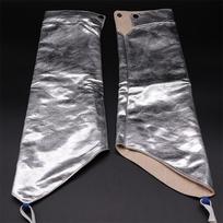 Aluminum Foil Heat-Resistant Protective Gear: Fireproof Apron, Leg Guards, Gloves, and Sleeves for High-Temperature Aluminum and Steel Work.