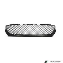 Apatinės bamperio grotelės skirtos BMW E46 sedan / touring su M-Tech 2 buferiu
