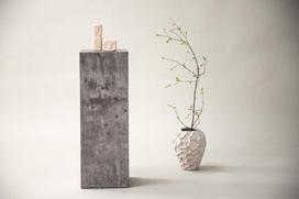 Venture Design Stalas, žemas saugojimo spinta Ramsvik, 23x23 cm, pilka