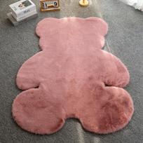 Heart-Shaped Bear Plush Rug - Cute Bedroom Decor for Kids 45x60 cm