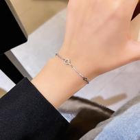 Korean Geometric Micro-Pavé Luxury Bracelet - Trendy Fashion Hand Jewelry For Women Daily Party Accessories sidabras