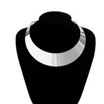 Exaggerated Smooth Surface Collar Necklace Statement Choker Metal Reflective Finish Adjustable Chain Accessory for Women One Size