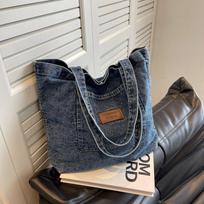Stylish Light Blue Denim Tote Bag for Women Large Capacity, Zipper Closure, Casual Shoulder Handbag with Multiple Compartments