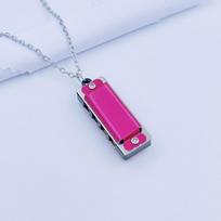 New 4-hole 8-tone Necklace Harmonica Metal Woodwind Harmonica Mini Chain Mini Musical Instrument Kids rožinė raudona spalva