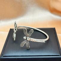 Retro Trend Personality Creative Dragonfly Open Bracelet Ladies Niche Ethnic Style Holiday Party Accessories Zircon white