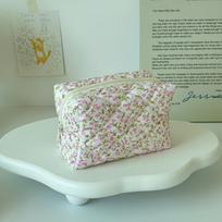 Floral Quilted Makeup Bag - Large Capacity Travel Cosmetic Storage, Non-Collapsible Design brown