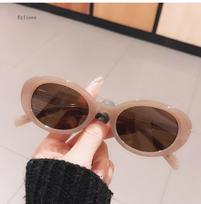 Vintage Oval Sunglasses for Women Trendy Punk Style Frame Shades Luxury Designer Fashion UV400 Protection Eyewear