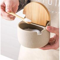Japoniškas keramikinis virtuvės prieskonių indelių rinkinys su bambukiniais dangteliais - Drėgmės nepraleidžiantys druskos ir prieskonių indai Set of 2 Half-Circle Ceramic B beige