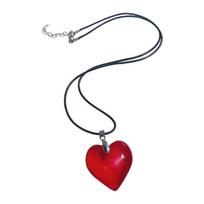 Heart Shaped Resin Pendant Necklace Natural Resin Accent Leather Cord Collarbone Chain Jewelry For Gifting raudona