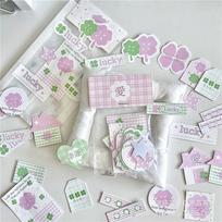 40Pcs Lucky Four-Leaf Clover Self-Adhesive Sealing Sticker Photo Cards Packaging Bag Journal Deco Sticker one size
