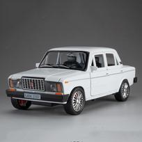 1:18 Russia Lada 2107 Niva Alloy Diecast Models Toy Car 6 Doors Opened Sound Light Pull Back Vehice Collect Gift Children'S Toys white