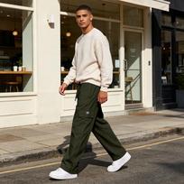 Men's Casual Loose Fit Cargo Pants with Multiple Pockets for Outdoor Daily Wear L armijos žalia spalva