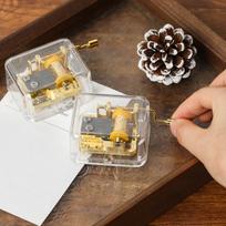 18 Notes Music Box Hand Mechanical Musical Box with Acrylic Case Funny   Craft for Birthday Festival Anniversary Musical Gift