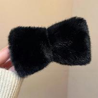 Oversized Plush Bow Hair Claw For Women Girls Sweet Hair Decorate Hair Claw Clip Soft And Warm Fur  Hair Accessories as the picture