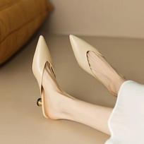 Fashion Ladies Shoes on Sale 2025 Closed Toe Women's Slippers Leopard Print Dress Sandals Women Pointed Toe Low Heel Slippers Zapatos 34 abrikosas