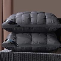 Hilton Sūkurio Rašto Plunksninis Šilkinis Kaklo Atramos Pagalvė Low Pillow (800g) pilka