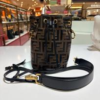 [Pre-Owned] Mon Tresor Metal Logo Decorated Hand-Painted Embossed FF Signature Print Pattern Bucket Bag - Good #A2CYDV ONE SIZE
