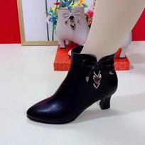 Fashion Women Pointed Toe Ankle Boots Fashionable Wedding Dress Elegant Shoes Comfortable Outdoor Elegant Zipper Boots Zapatos De Mujer 35
