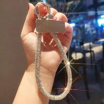 Luxury Style Full Diamond Phone Lanyard with Metal Clip Short Chain Handheld Wrist Flash Accessory Universal Light