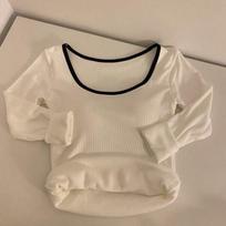 Women's 2025 Autumn/Winter Warm Long-Sleeve T-Shirt with Built-in Bra Pads, Slimming Fit, and Contrasting Colors Extra Large