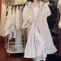 Embroidery Hooded Pajamas Women's Autumn Winter Coral Velvet Long Pajamas Women's Plush Thick Home Clothes Outerwear Lace-Up XS smėlis