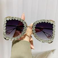 Fashion Vintage Diamond Oversized Sunglasses Women Luxury Brand Designer Sun Glasses Big Frame Punk Crystal Rhinestone Shades As the picture
