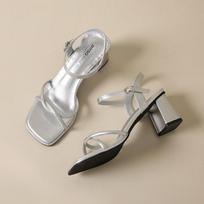 One word with sandals women's 2025 summer new models with skirts French temperament not tired feet thick heels square head high heels shoes 33