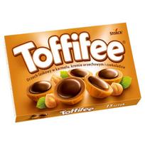 Toffifee lazdyno riešutas karamelėje, lazdyno riešutų kremas ir šokoladas 125 g (15 vienetų)