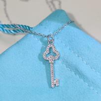 Key necklace  exquisite version with adjustable chain length of 45cm daily wear, high-quality jewelry Daily wear for birthday party