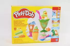 Hasbro PLAY DOH CAKE ICE CREAM PARTY ICE CREAM PARTY ledų užpilas, 6 vamzdeliai