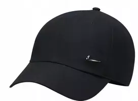 NIKE METAL VIRŠKŲ SWOOSH SWOOSH JUODOS BEisbolo KEPURE SU METALINIU LOGOTIPU
