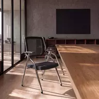 Biuro konferencijų kėdė juoda tinklinė porankiai, chromuotos kojos