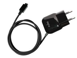 Puro Mini Travel kompaktiškas tinklo įkroviklis su integruotu 1,45 m Micro-USB laidu, 5 V / 1 A, juodas