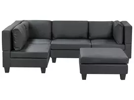 Keturių vietų modulinė kampinė sofa UNSTAD dešininė juoda iš ekologiškos odos su otomanu