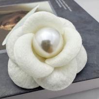 Large Pearl Flower Brooches Solid Color Felt Camellia Flower Brooches for Women Clothing & Bag Ornaments