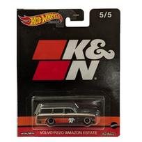 Hot Wheels Volvo P220 Estate Diecast Car Uniform for Adults 164
