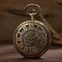 Vintage Roman Numeral Hollow Pocket Watch, Large Size Time Gear Watch, Classic Creative Retro Gear Pocket Watch for Daily and Memorial Use