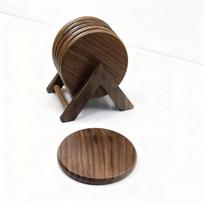 Riešuto medienos padėkliukų rinkinys: Atsparus karščiui, apsaugantis nuo nudegimo, neslystantis namų valgomojo stalo dekoravimui Coaster Diameter: 8.8cm black