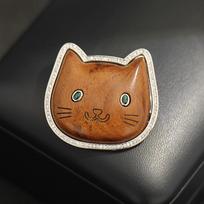 New product cute versatile wood material kitten brooch simple cartoon animal cat head pin coat accessories women