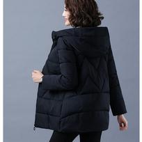 Žieminė moteriška striukė Šilta Parkas Moteriška stora striukė medvilninis paminkštintas viršutinis drabužis su ilga gobtuvu plius dydžio laisva moteriška sniego striukė L juoda