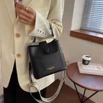 Popular Bag Tide Autumn and Winter Fashion Hand-held One-shoulder Women's Bag Slung Joker Retro Bucket Bag CLE