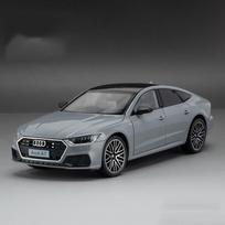 1/24 A7 Lydinio Modelio Automobilio Žaislas Galinio Rato Atitraukiamas Priekinio Rato Vairavimas Automobilis su Šviesa ir Garsu Vaikų Žaislų Kolekcija Ornamentai Berniukų Dovana pilka spalva