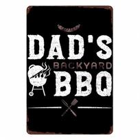 Backyard Dads BBQ Sign Vintage Grill King Metal Tin Sign Bar Pub Garden Decor Dad's BBQ Wall Plate Chillin&Grillin Retro Plaque 20x30cm