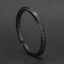 Yintai Fei Retro Black Mobius Men's Openable Finger Ring - Trendy and Stylish. Adjustable black