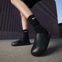 Nike Wmns Calm - Dydis 9 (FB2185-001 Šlepetės)