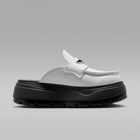 Air Jordan Wmns Mule Summit White/ Metallic Silver-Black - Dydis 9 (HJ4292-100 Laisvalaikio batai)