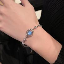 Luxury Moonstone Crystal Stars Bracelet Girls Fine Jewelry Gift Fashion Planet Bracelets Accessories for Women Charm Gifts 1pcs
