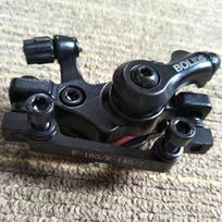 BOLIDS dviračio stabdžių įrenginys mechaninis diskinis stabdys dviračio dalys troseliu valdomas diskinis stabdys F - 160 / R - 140 priekinis diskinis stabdys Rear brake black