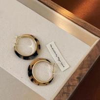 Retro Hong Kong Style Leopard Print Earrings, High-End Exaggerated Personalized Earrings, Maillard Style Earrings.