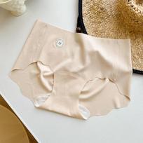 Milk Skin Seamless Antibacterial Hip-Hugging Panties with Extended Crotch, No Pinch, Middle Waist Peach Butt Design for Women L (50-60kg)
